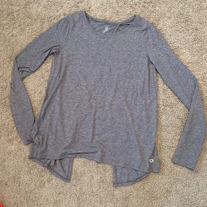 GapFit Breathe tie-back shirt